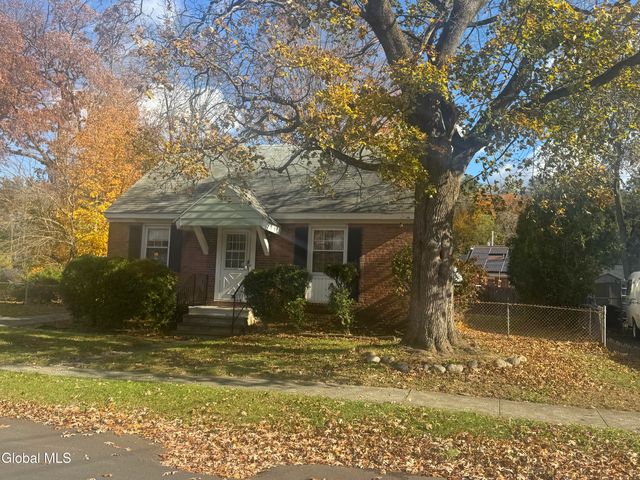 39 Reber Street, Colonie, NY 12205