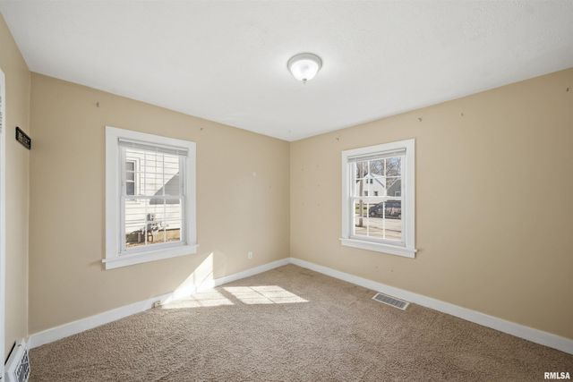 269 S THORNCREST Avenue, Creve Coeur, IL 61610