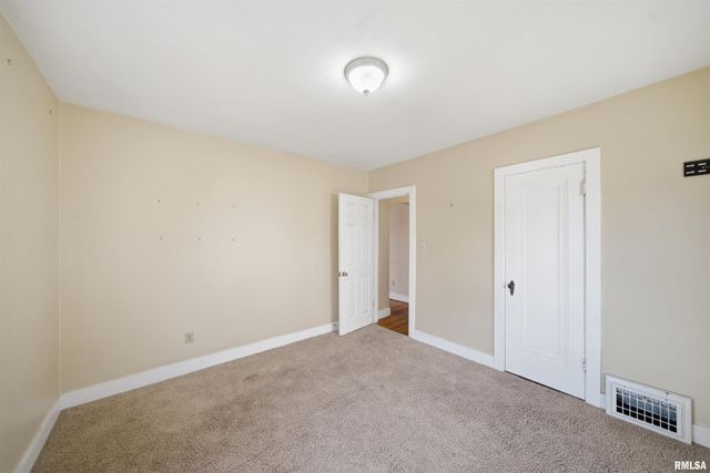 269 S THORNCREST Avenue, Creve Coeur, IL 61610