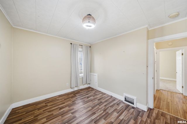 269 S THORNCREST Avenue, Creve Coeur, IL 61610