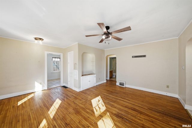 269 S THORNCREST Avenue, Creve Coeur, IL 61610