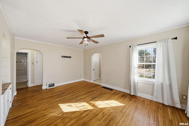 269 S THORNCREST Avenue, Creve Coeur, IL 61610