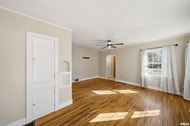 269 S THORNCREST Avenue, Creve Coeur, IL 61610