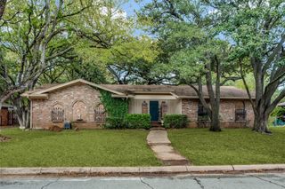 705 Lake Louise Road, Fort Worth, TX 76103