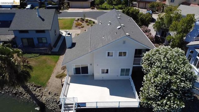 5880 Starboard Dr, Discovery Bay, CA 94505
