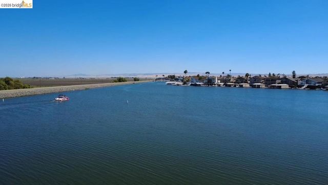 5880 Starboard Dr, Discovery Bay, CA 94505