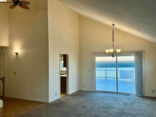 5880 Starboard Dr, Discovery Bay, CA 94505