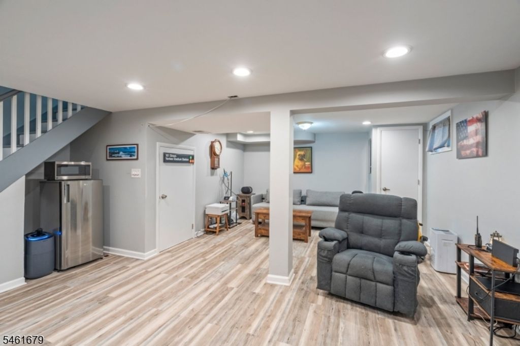 Image 20 of property listing at 26 Mount Vernon St, Nutley Twp., NJ 07110