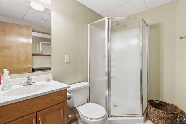 4007 NW Fielding TER, Topeka, KS 66618