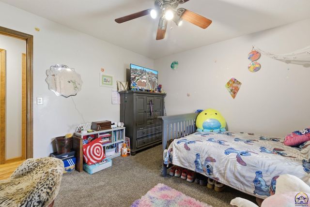 4007 NW Fielding TER, Topeka, KS 66618