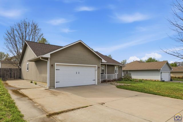 4007 NW Fielding TER, Topeka, KS 66618