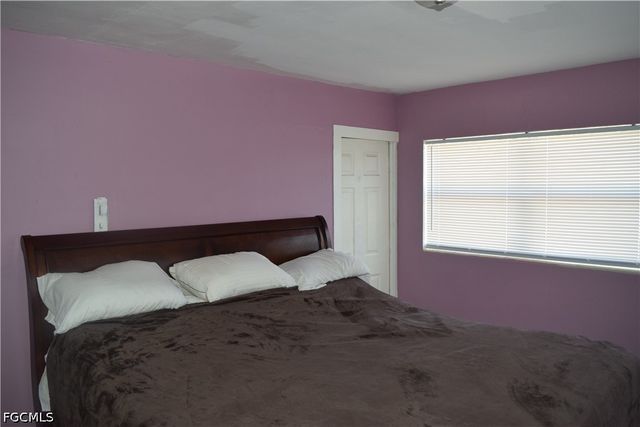 17 Colorado RD, Lehigh Acres, FL 33936