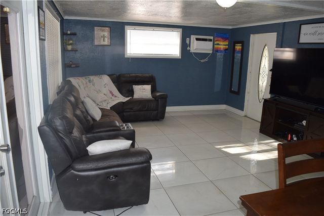 17 Colorado RD, Lehigh Acres, FL 33936