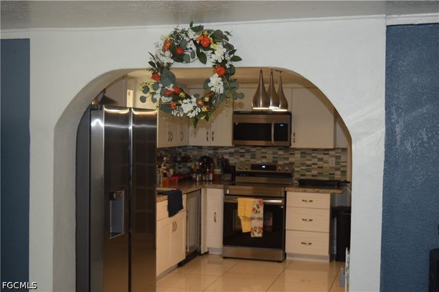 17 Colorado RD, Lehigh Acres, FL 33936