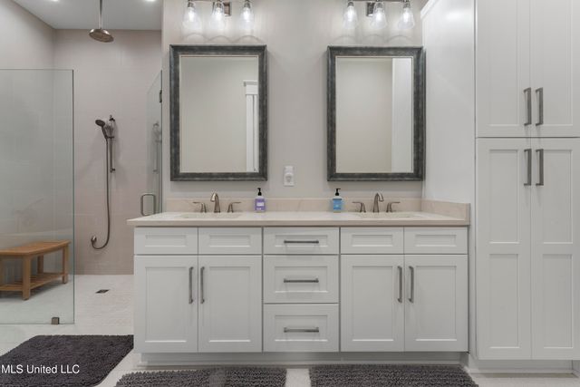 205 Caron Lane, Bay Saint Louis, MS 39520