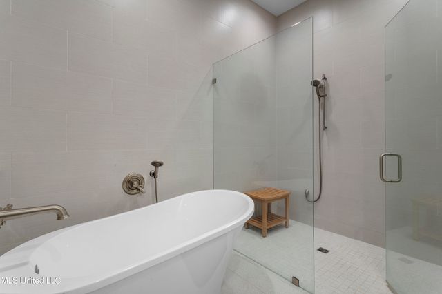 205 Caron Lane, Bay Saint Louis, MS 39520