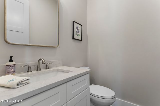 205 Caron Lane, Bay Saint Louis, MS 39520