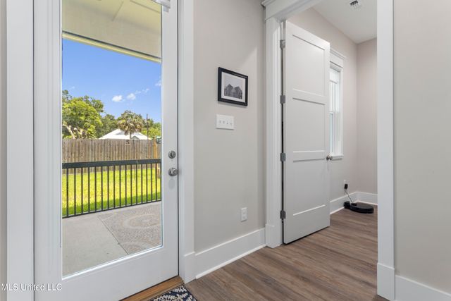 205 Caron Lane, Bay Saint Louis, MS 39520