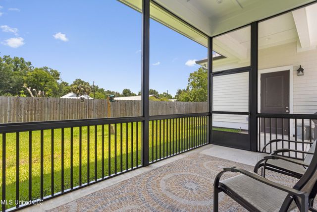 205 Caron Lane, Bay Saint Louis, MS 39520