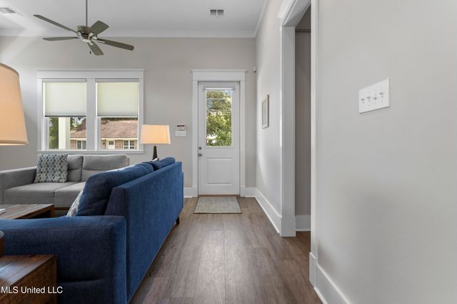 205 Caron Lane, Bay Saint Louis, MS 39520