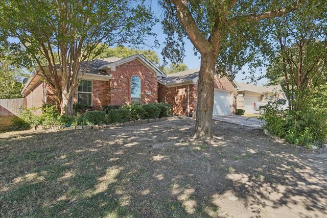 5709 Crowder Drive, Fort Worth, TX 76179
