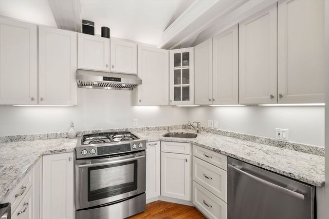 37 Mount Vernon St 2, Boston, MA 02129