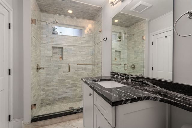 37 Mount Vernon St 2, Boston, MA 02129