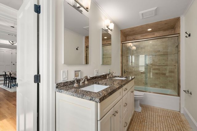 37 Mount Vernon St 2, Boston, MA 02129