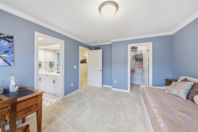 1023 Tulip Tree Lane, West Des Moines, IA 50266