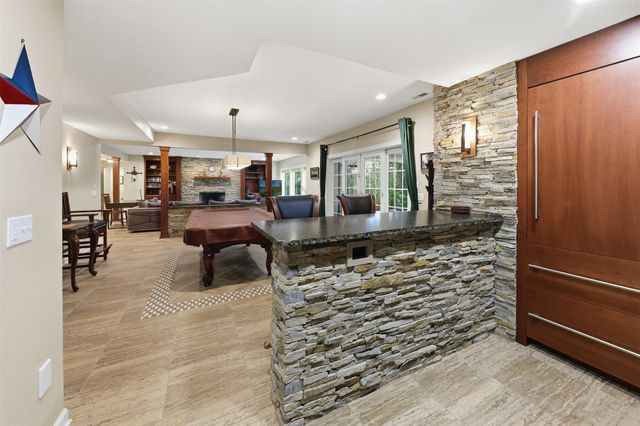 1023 Tulip Tree Lane, West Des Moines, IA 50266