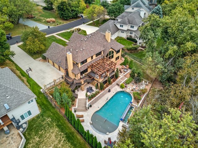1023 Tulip Tree Lane, West Des Moines, IA 50266