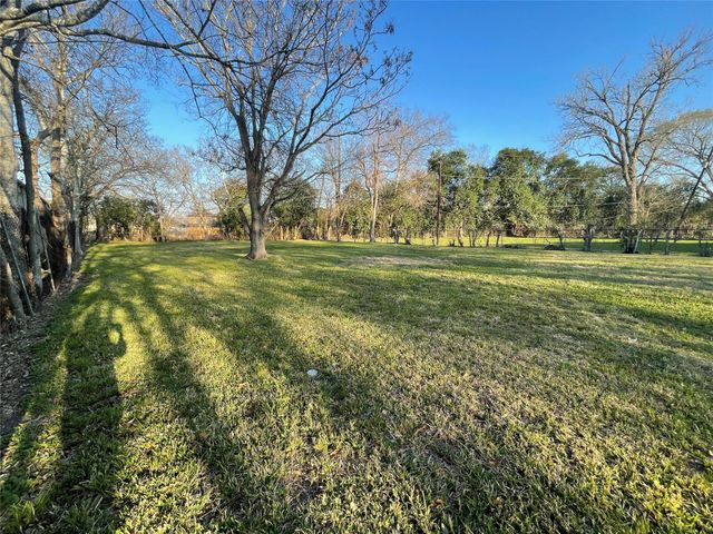 6401 Kassarine Pass, Houston, TX 77033