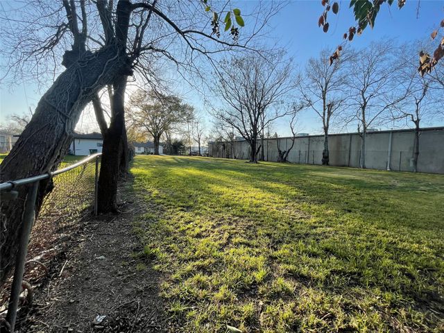 6401 Kassarine Pass, Houston, TX 77033