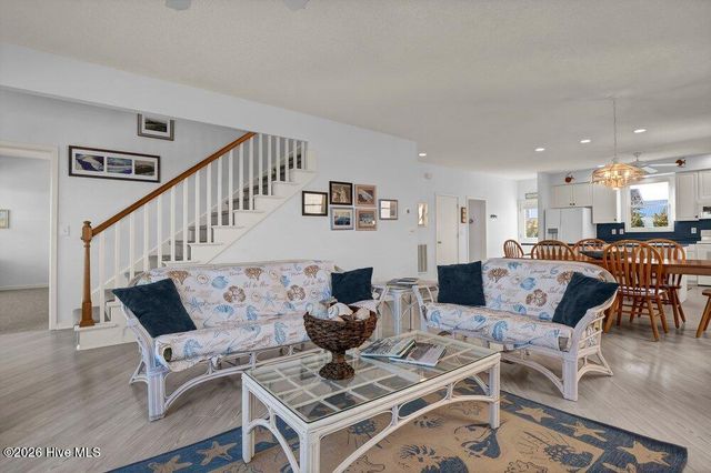 19 & 13 E Charlotte Street, Wrightsville Beach, NC 28480