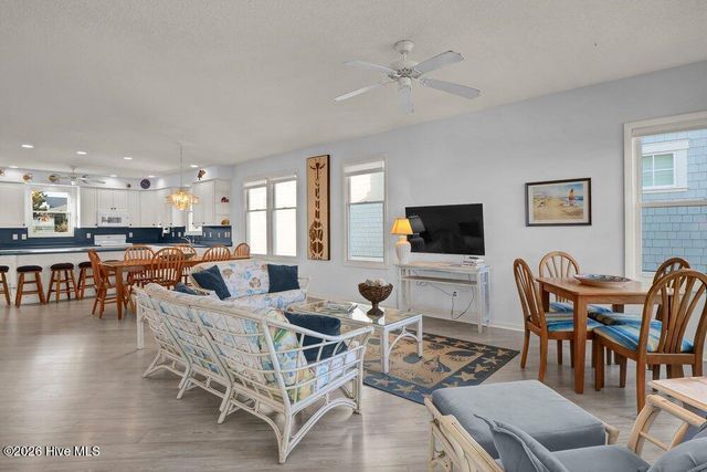 19 & 13 E Charlotte Street, Wrightsville Beach, NC 28480