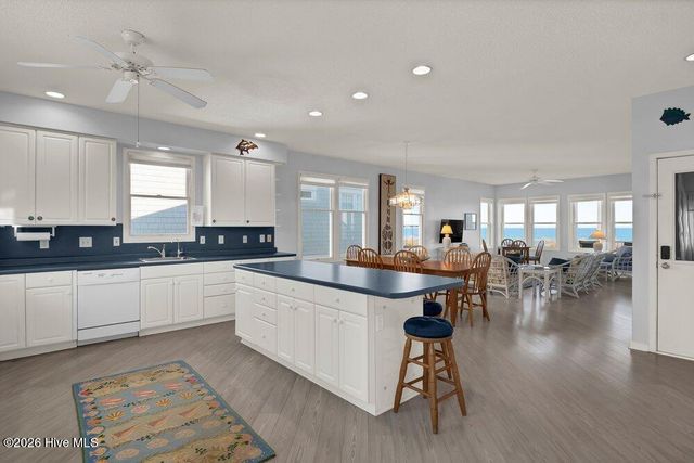 19 & 13 E Charlotte Street, Wrightsville Beach, NC 28480