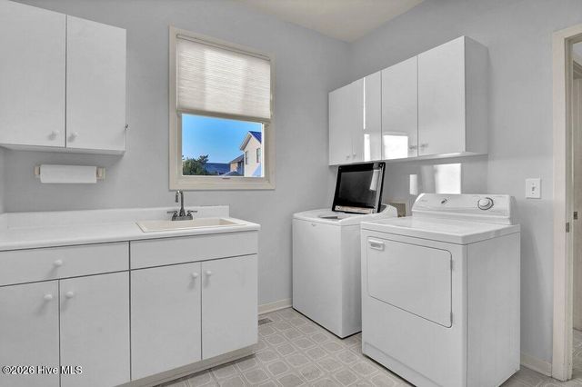 19 & 13 E Charlotte Street, Wrightsville Beach, NC 28480