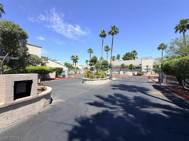 6250 West Flamingo Road 93, Las Vegas, NV 89103