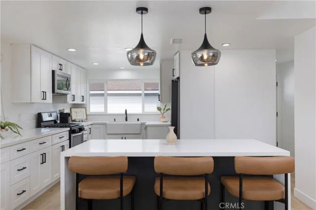 1066 E 45th Way, Long Beach, CA 90807