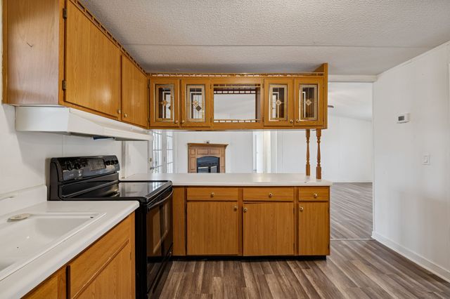 9 Cordell Hull Ln, Elmwood, TN 38560