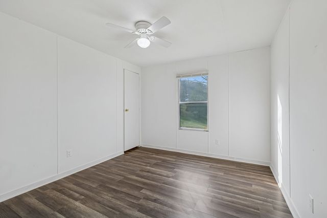 9 Cordell Hull Ln, Elmwood, TN 38560