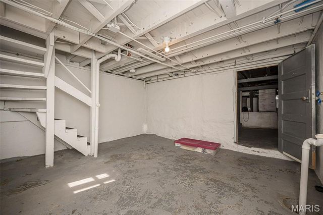 5242 Quincy Street, St Louis, MO 63109