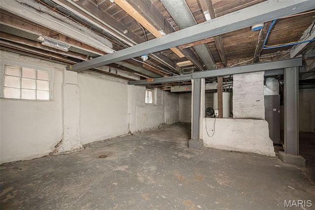 5242 Quincy Street, St Louis, MO 63109