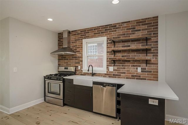 5242 Quincy Street, St Louis, MO 63109