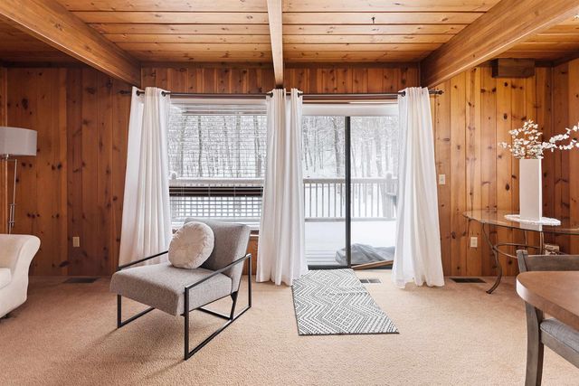 2481 S Schomberg Road, Lake Leelanau, MI 49653