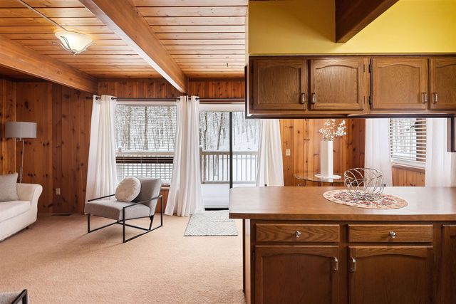 2481 S Schomberg Road, Lake Leelanau, MI 49653