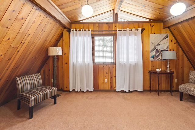 2481 S Schomberg Road, Lake Leelanau, MI 49653