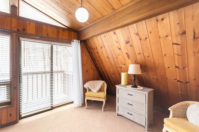 2481 S Schomberg Road, Lake Leelanau, MI 49653