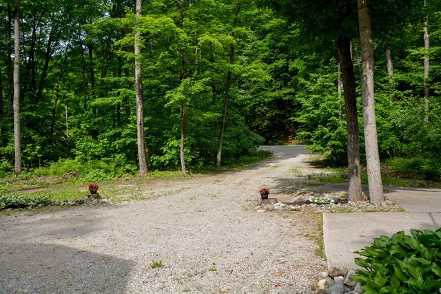 2481 S Schomberg Road, Lake Leelanau, MI 49653