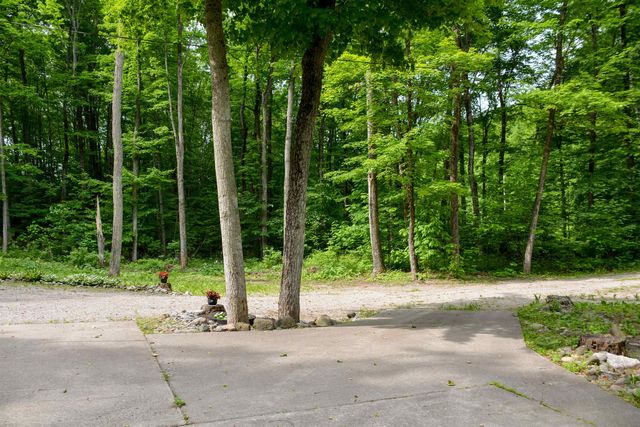 2481 S Schomberg Road, Lake Leelanau, MI 49653